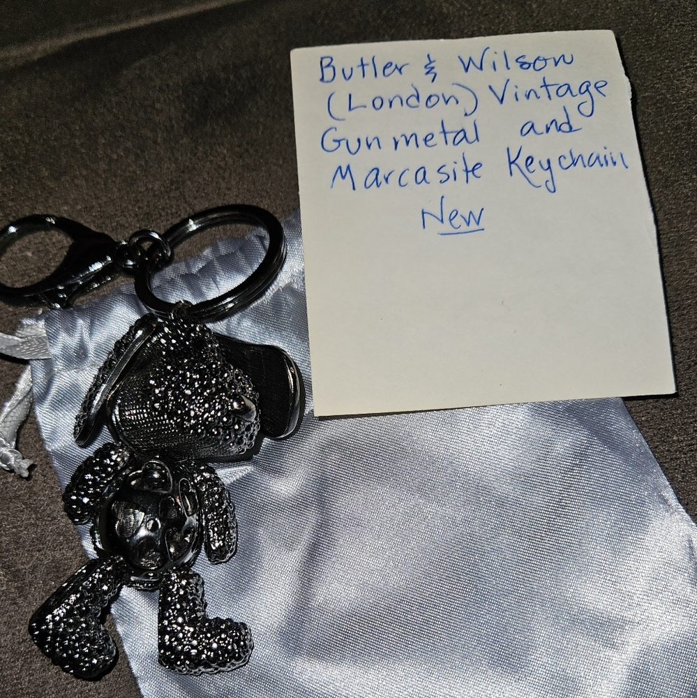Butler and Wilson Movable Long Ears Dog Keyring Charm Vintage, New. Snoopy Look
